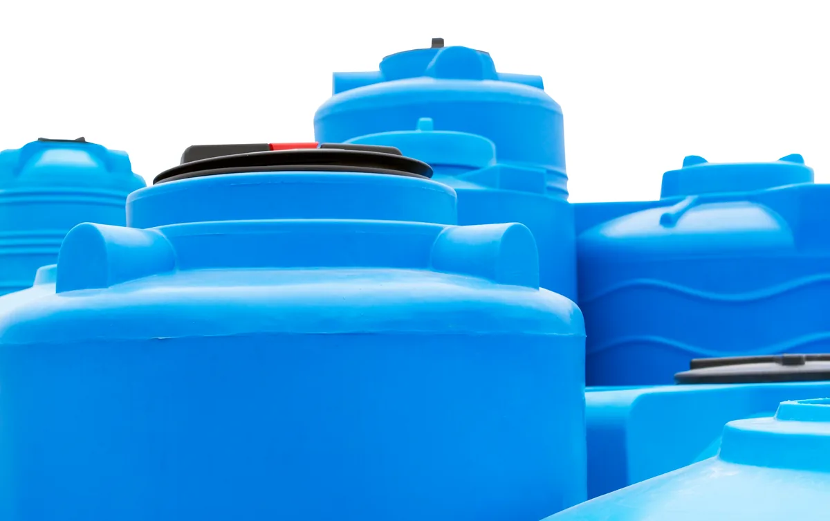 Tinacos y cisternas de plástico para almacenamiento de agua